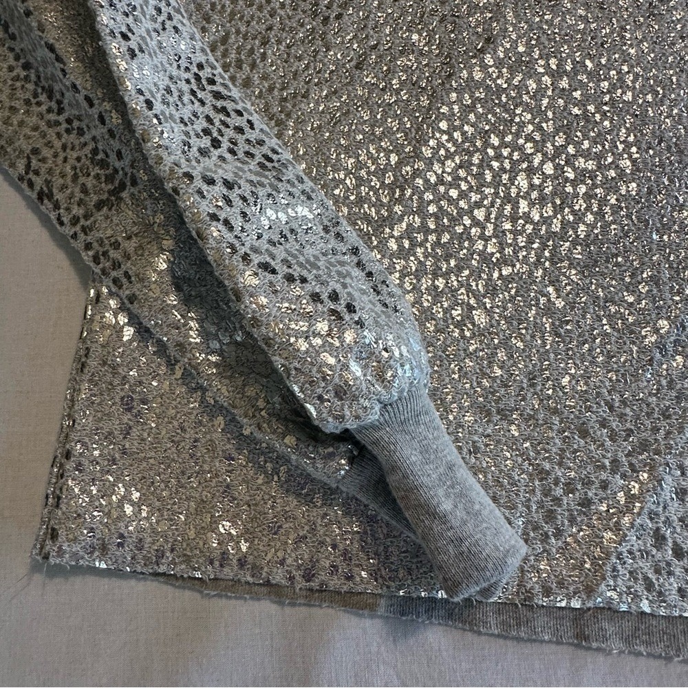 NWOT Michael Lauren Sz Small Silver Metallic Textured Crop‎ Sweatshirt - Picture 5 of 10